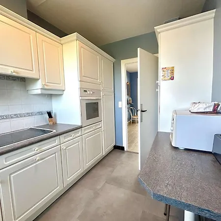 Lb530-001 3 Pièces Traversant - 4 Couchages - Face